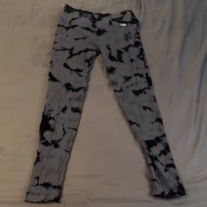 Bombshell Seamless Leggings - L/XL